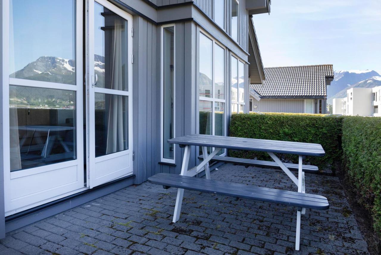 Aursnes Hotell Sykkylven Εξωτερικό φωτογραφία